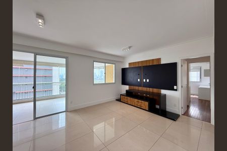 Sala de apartamento para alugar com 3 quartos, 135m² em Santo Amaro, São Paulo