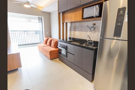 Sala/Cozinha de apartamento à venda com 1 quarto, 30m² em Quarta Parada, São Paulo