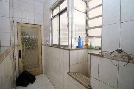 Apartamento para alugar com 81m², 2 quartos e 1 vagaÁrea de Serviço