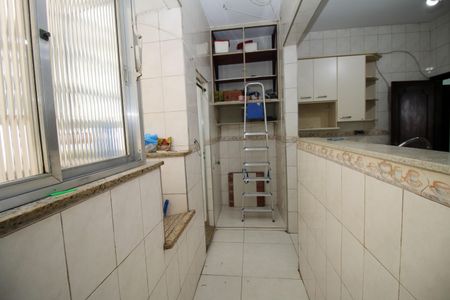 Apartamento para alugar com 81m², 2 quartos e 1 vagaÁrea de Serviço