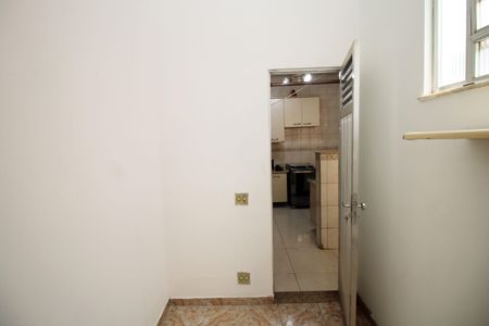 Apartamento para alugar com 81m², 2 quartos e 1 vagaQuarto de Serviço