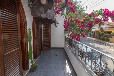 Varanda de casa à venda com 3 quartos, 200m² em Conjunto Residencial Butanta, São Paulo