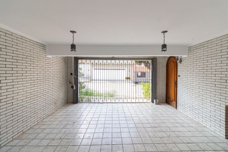 Casa à venda com 200m², 3 quartos e 2 vagas Casa à venda com 200m², 3 quartos e 2 vagasGaragem