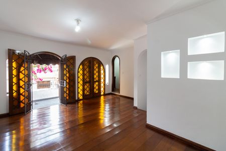 Sala de casa à venda com 3 quartos, 200m² em Conjunto Residencial Butanta, São Paulo