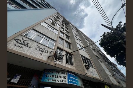 Apartamento à venda com 47m², 2 quartos e sem vaga Apartamento à venda com 47m², 2 quartos e sem vagaFachada