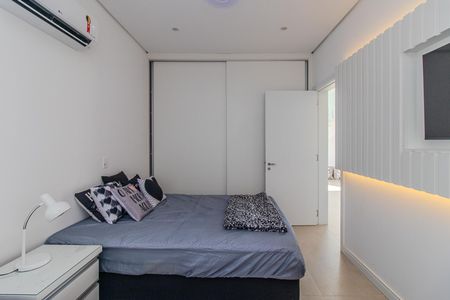 Casa de condomínio à venda com 309m², 3 quartos e 4 vagasQuarto 1