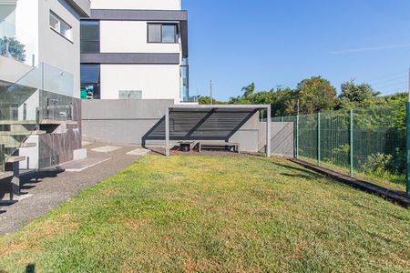 Casa de condomínio à venda com 309m², 3 quartos e 4 vagasQuintal