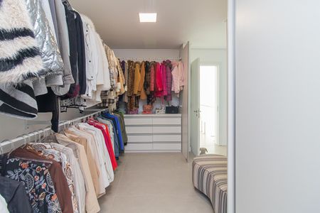 Casa de condomínio à venda com 309m², 3 quartos e 4 vagasQuarto 2 - Suíte