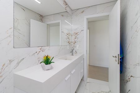 Casa de condomínio à venda com 309m², 3 quartos e 4 vagasBanheiro da Suíte 2