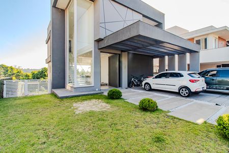 Casa de condomínio à venda com 309m², 3 quartos e 4 vagasFachada