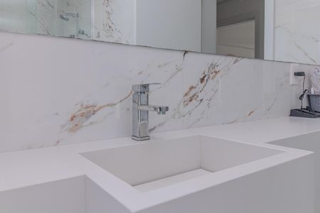 Casa de condomínio à venda com 309m², 3 quartos e 4 vagasBanheiro da Suíte 3