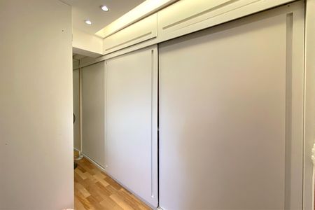 Apartamento à venda com 70m², 2 quartos e 2 vagas Apartamento à venda com 70m², 2 quartos e 2 vagasSuite