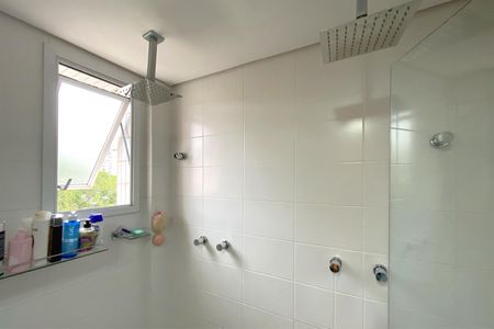 Apartamento à venda com 70m², 2 quartos e 2 vagas Apartamento à venda com 70m², 2 quartos e 2 vagasBanheiro da Suíte