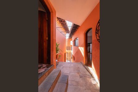 Casa à venda com 308m², 3 quartos e 2 vagasCorredor