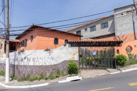 Casa à venda com 308m², 3 quartos e 2 vagasFachada