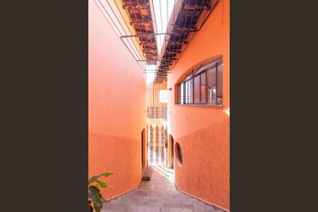 Casa à venda com 308m², 3 quartos e 2 vagasCorredor