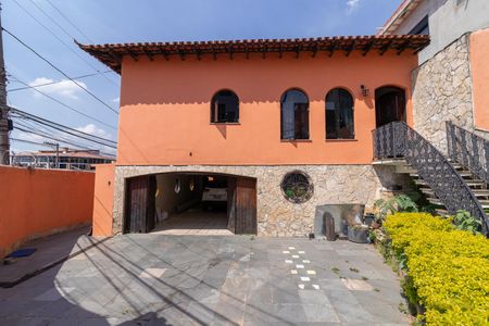 Casa à venda com 308m², 3 quartos e 2 vagasFachada