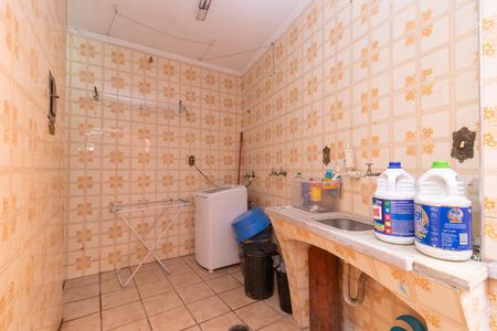 Casa à venda com 308m², 3 quartos e 2 vagasÁrea de Serviço