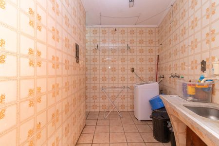 Casa à venda com 308m², 3 quartos e 2 vagasÁrea de Serviço