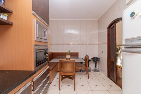 Casa à venda com 308m², 3 quartos e 2 vagasCozinha