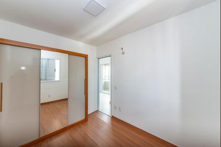 Apartamento para alugar com 58m², 2 quartos e 2 vagas Apartamento para alugar com 58m², 2 quartos e 2 vagasQuarto