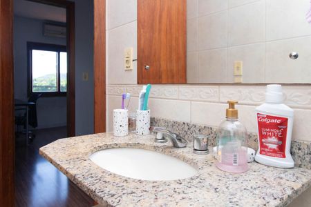 Casa de condomínio para alugar com 190m², 3 quartos e 2 vagasBanheiro Social