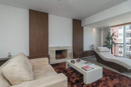 Apartamento para alugar com 169m², 3 quartos e 2 vagasSala