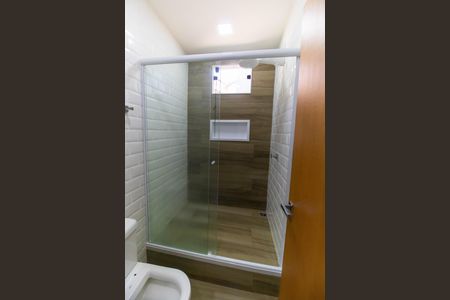 Casa à venda com 292m², 5 quartos e 10 vagasBanheiro Social