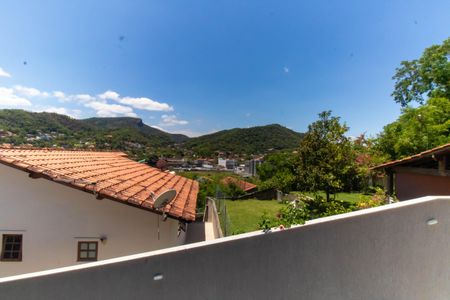 Casa à venda com 292m², 5 quartos e 10 vagasVista da Suíte 2