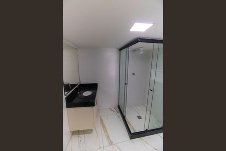 Casa à venda com 292m², 5 quartos e 10 vagasBanheiro da Suíte Externa 