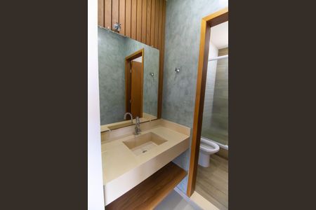 Casa à venda com 292m², 5 quartos e 10 vagasBanheiro Social