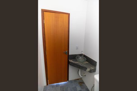 Casa à venda com 292m², 5 quartos e 10 vagasBanheiro Externo