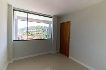 Casa à venda com 292m², 5 quartos e 10 vagasQuarto 