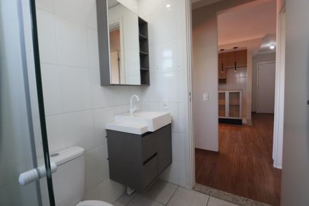 Banheiro de apartamento à venda com 2 quartos, 49m² em Vila Metalúrgica, São Paulo