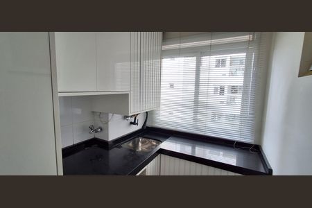 Apartamento à venda com 65m², 2 quartos e 1 vagaÁrea de Serviço 