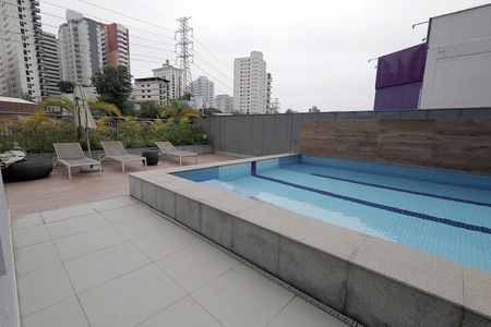 Apartamento à venda com 83m², 2 quartos e 2 vagasÁrea comum - Piscina