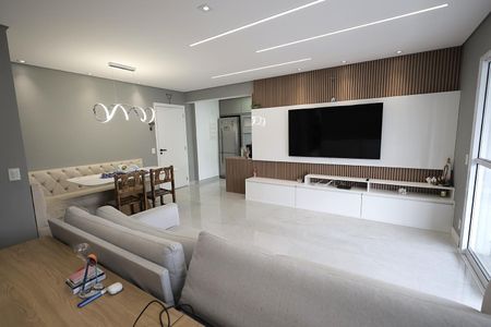 Apartamento à venda com 83m², 2 quartos e 2 vagasSala