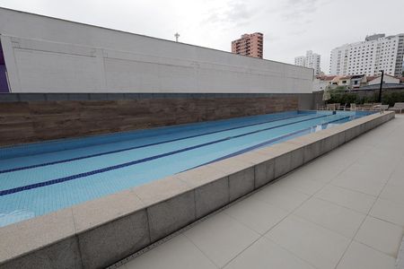 Apartamento à venda com 83m², 2 quartos e 2 vagasÁrea comum - Piscina