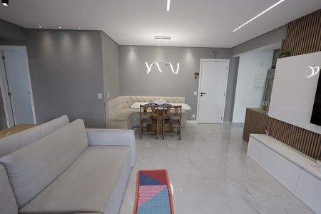 Apartamento à venda com 83m², 2 quartos e 2 vagasSala