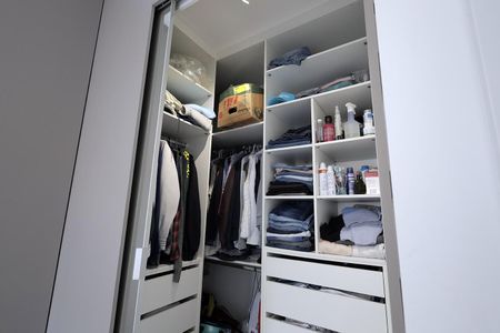 Apartamento à venda com 83m², 2 quartos e 2 vagasCloset