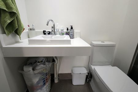 Apartamento à venda com 83m², 2 quartos e 2 vagasBanheiro Suíte