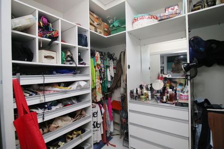 Apartamento à venda com 150m², 3 quartos e 4 vagasCloset