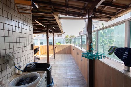 Apartamento à venda com 162m², 3 quartos e 2 vagasÁrea de Serviço 1