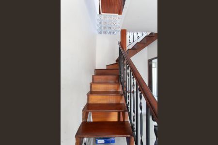 Apartamento à venda com 162m², 3 quartos e 2 vagasEscada