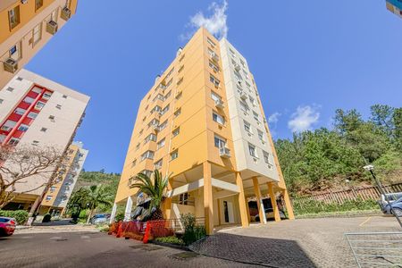 Apartamento à venda com 64m², 2 quartos e 1 vaga Apartamento à venda com 64m², 2 quartos e 1 vagaFachada