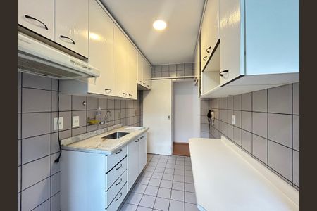 Apartamento para alugar com 58m², 2 quartos e 1 vagaCozinha