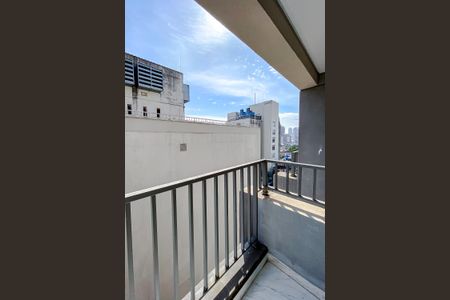 Studio para alugar com 24m², 1 quarto e sem vaga Studio para alugar com 24m², 1 quarto e sem vagaVaranda