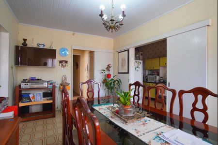 Sala de Jantar de casa à venda com 4 quartos, 230m² em Vila Ipiranga, Porto Alegre