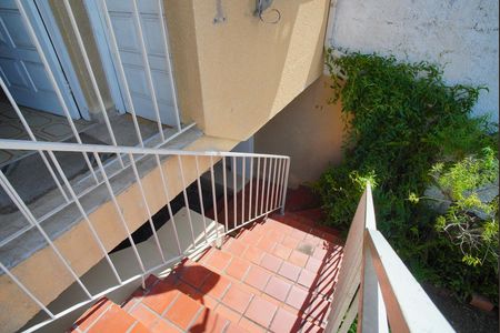 Casa à venda com 230m², 4 quartos e 4 vagasEscada - Garagem