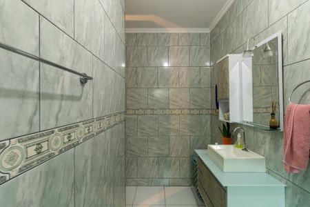 Casa para alugar com 200m², 5 quartos e 8 vagasBanheiro Social 1